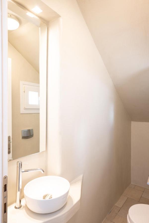 Blue, White And Grey Suites Ornos  Extérieur photo