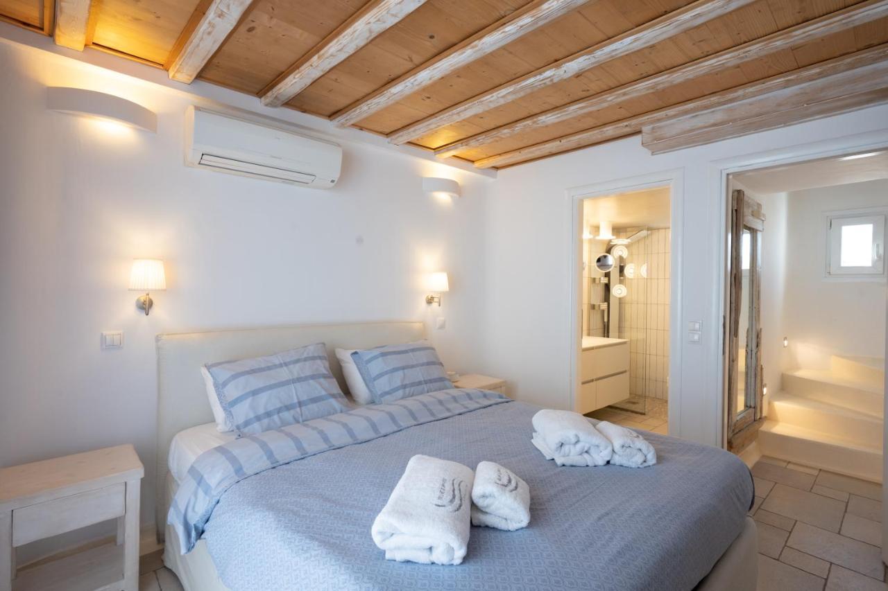 Blue, White And Grey Suites Ornos  Extérieur photo