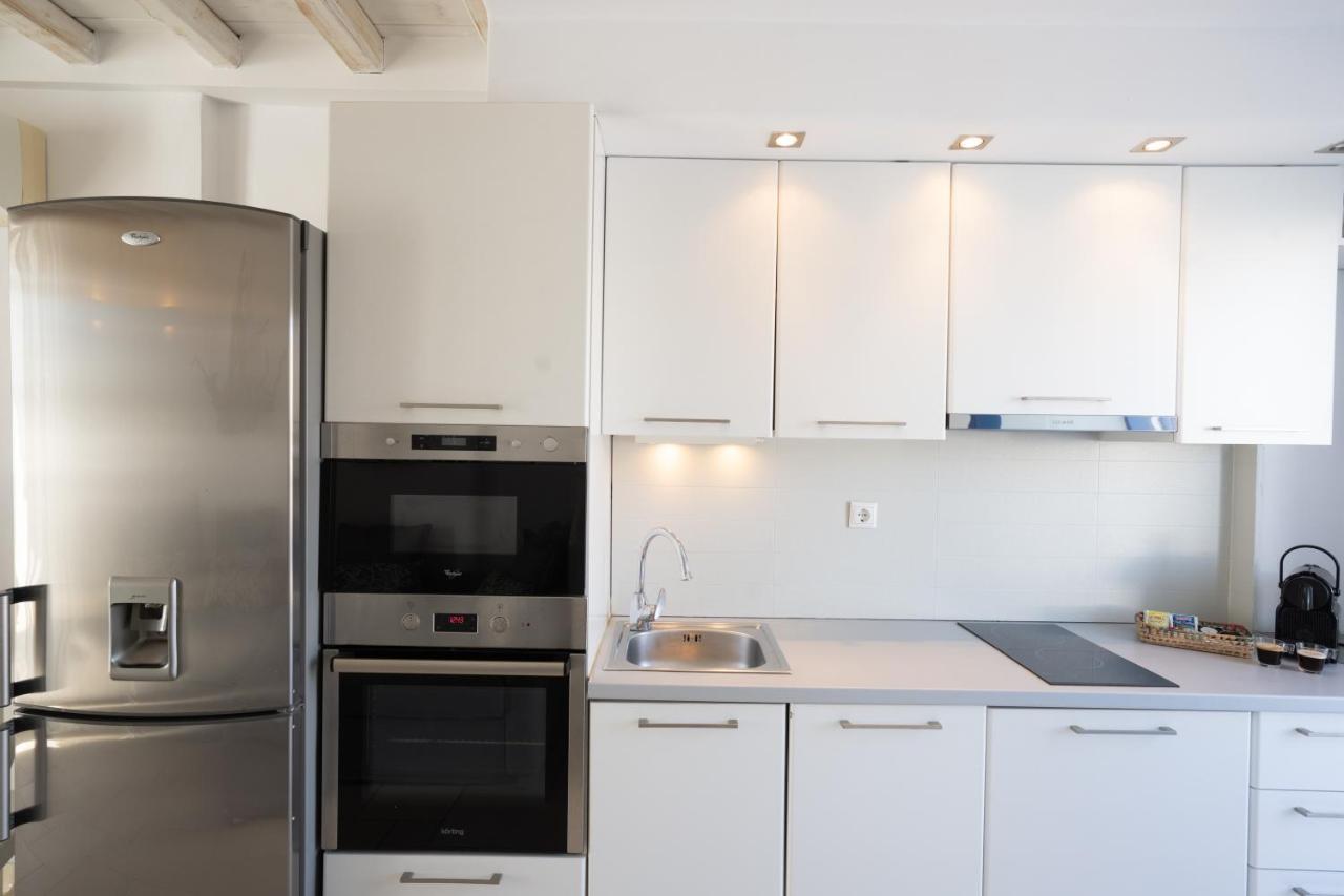 Blue, White And Grey Suites Ornos  Extérieur photo