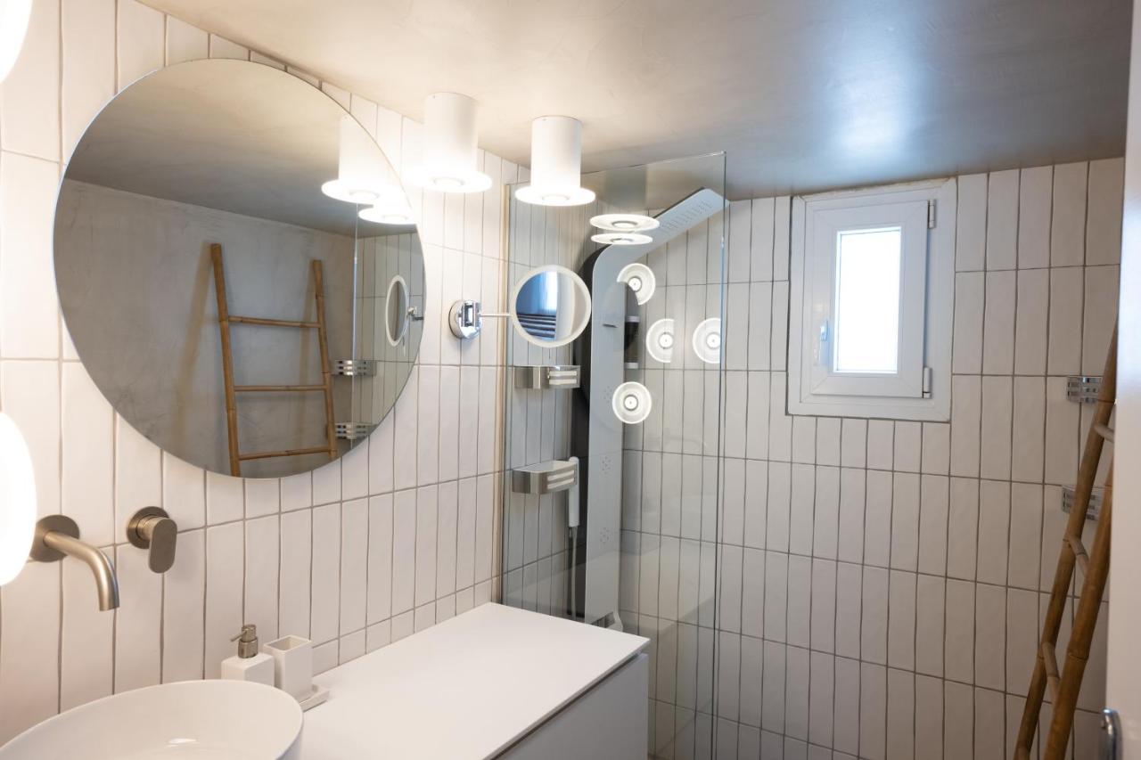 Blue, White And Grey Suites Ornos  Extérieur photo