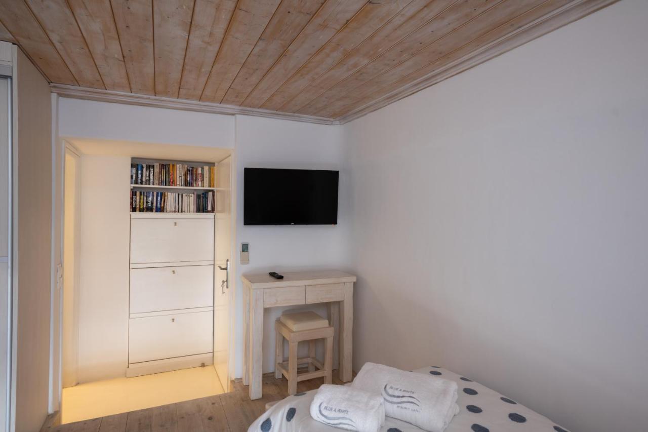Blue, White And Grey Suites Ornos  Extérieur photo