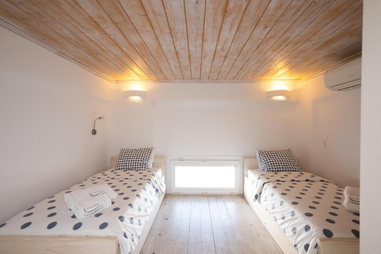 Blue, White And Grey Suites Ornos  Extérieur photo