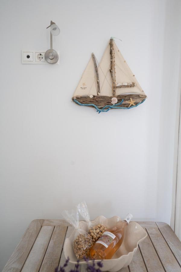 Blue, White And Grey Suites Ornos  Extérieur photo