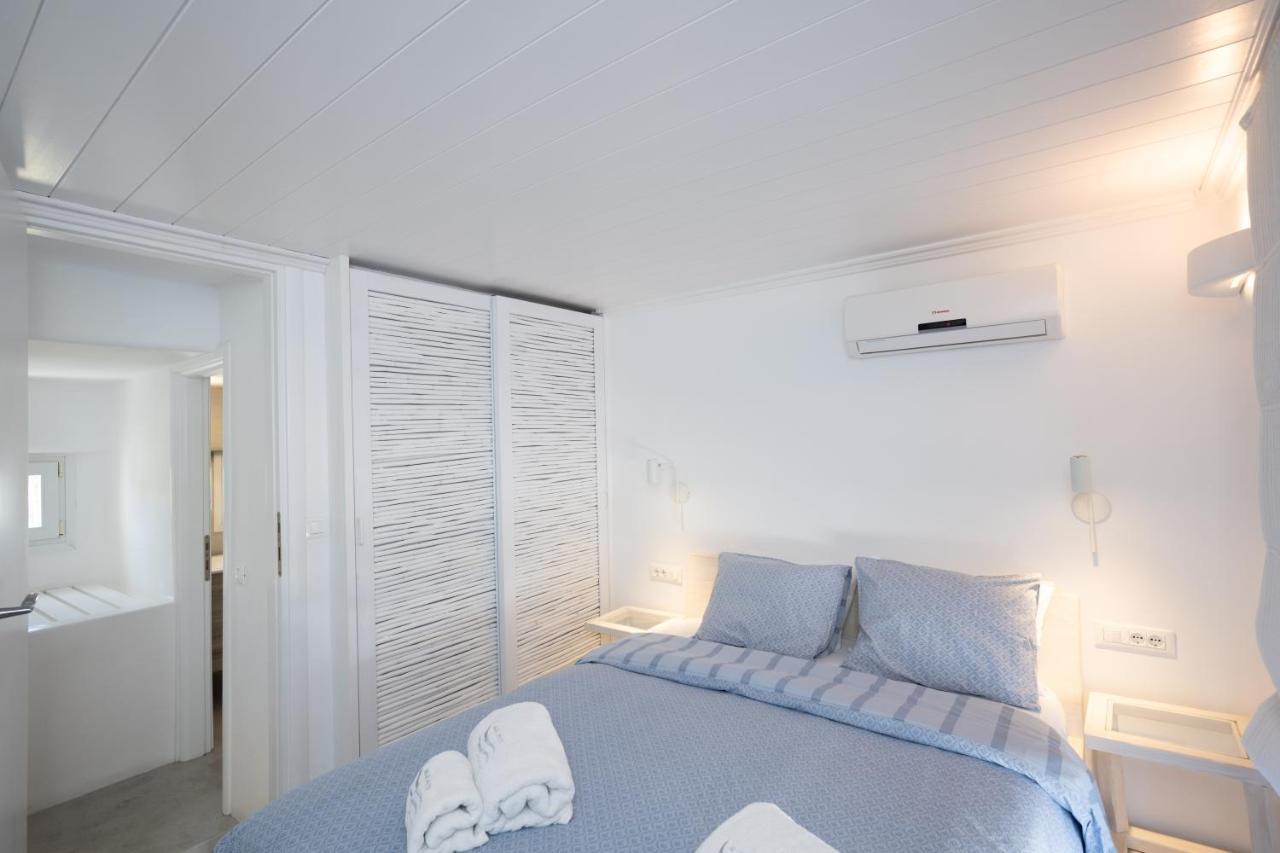 Blue, White And Grey Suites Ornos  Extérieur photo
