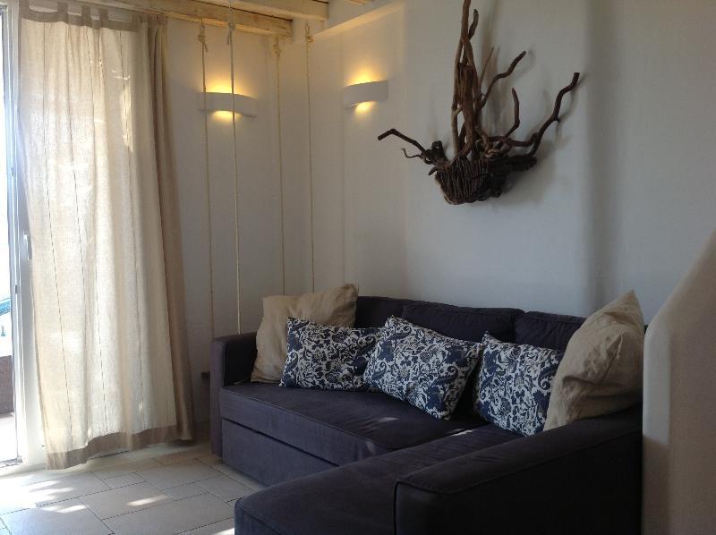 Blue, White And Grey Suites Ornos  Extérieur photo