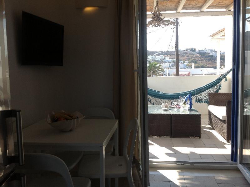 Blue, White And Grey Suites Ornos  Extérieur photo